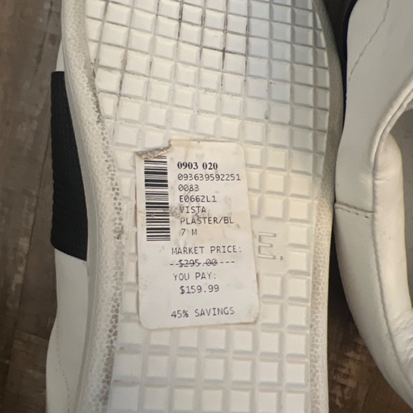 Vince sneakers size 7 - Picture 4 of 4